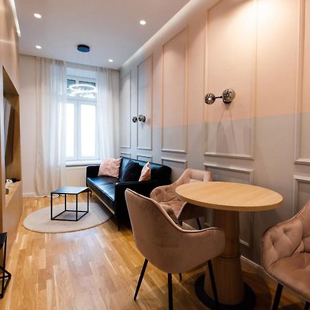 Zeus Design Apartments Wasserwelt Viena Exterior foto