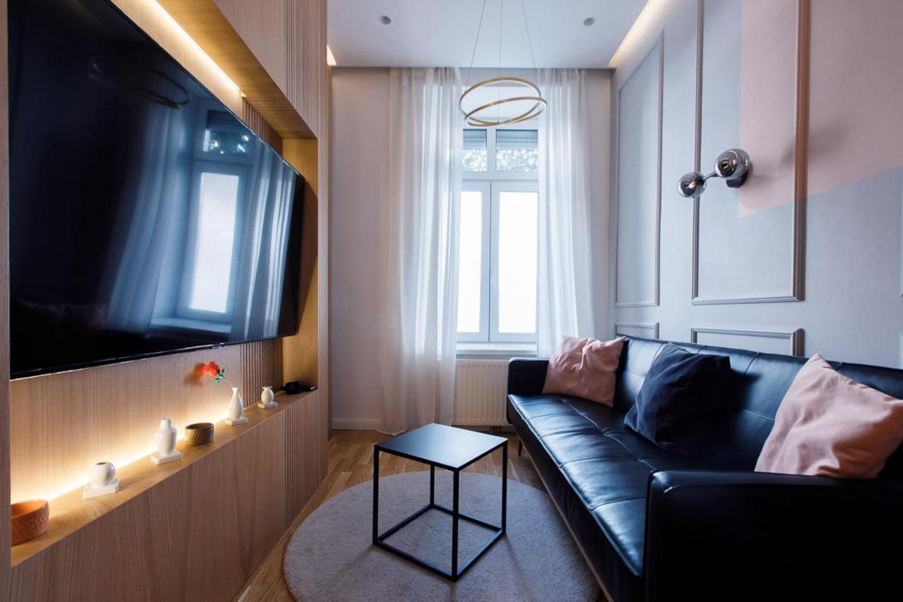 Zeus Design Apartments Wasserwelt Viena Exterior foto